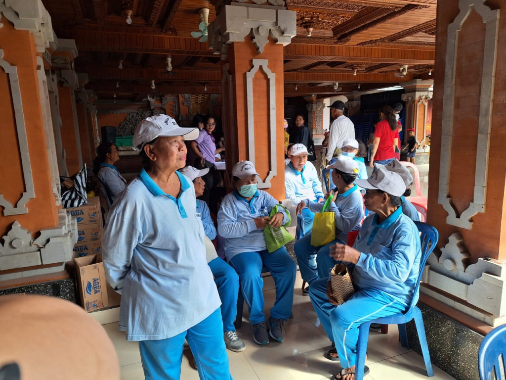 kegiatan Posyandu Lansia, Balita di Br. Basangkasa